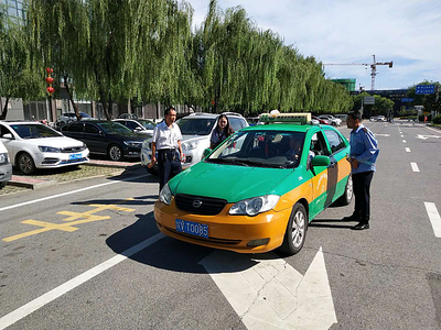 楊凌示范區(qū)開(kāi)展出租車(chē)計(jì)價(jià)器專(zhuān)項(xiàng)檢查 維護(hù)市場(chǎng)秩序保障乘客權(quán)益